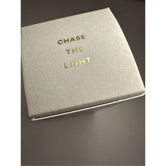 LIGHTSAVER Tinted - Activated Mineral Face Sunscreen Broad Spectrum - SPF 33 50m - Picture 8 of 8